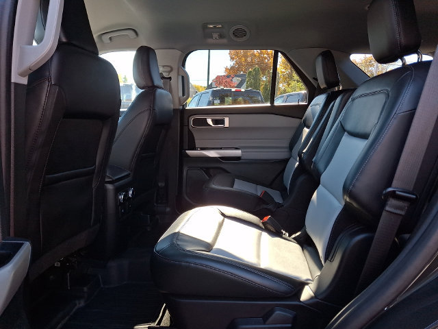 Certified 2023 Ford Explorer XLT w/ Equipment Group 202A AWD/4WD image 11