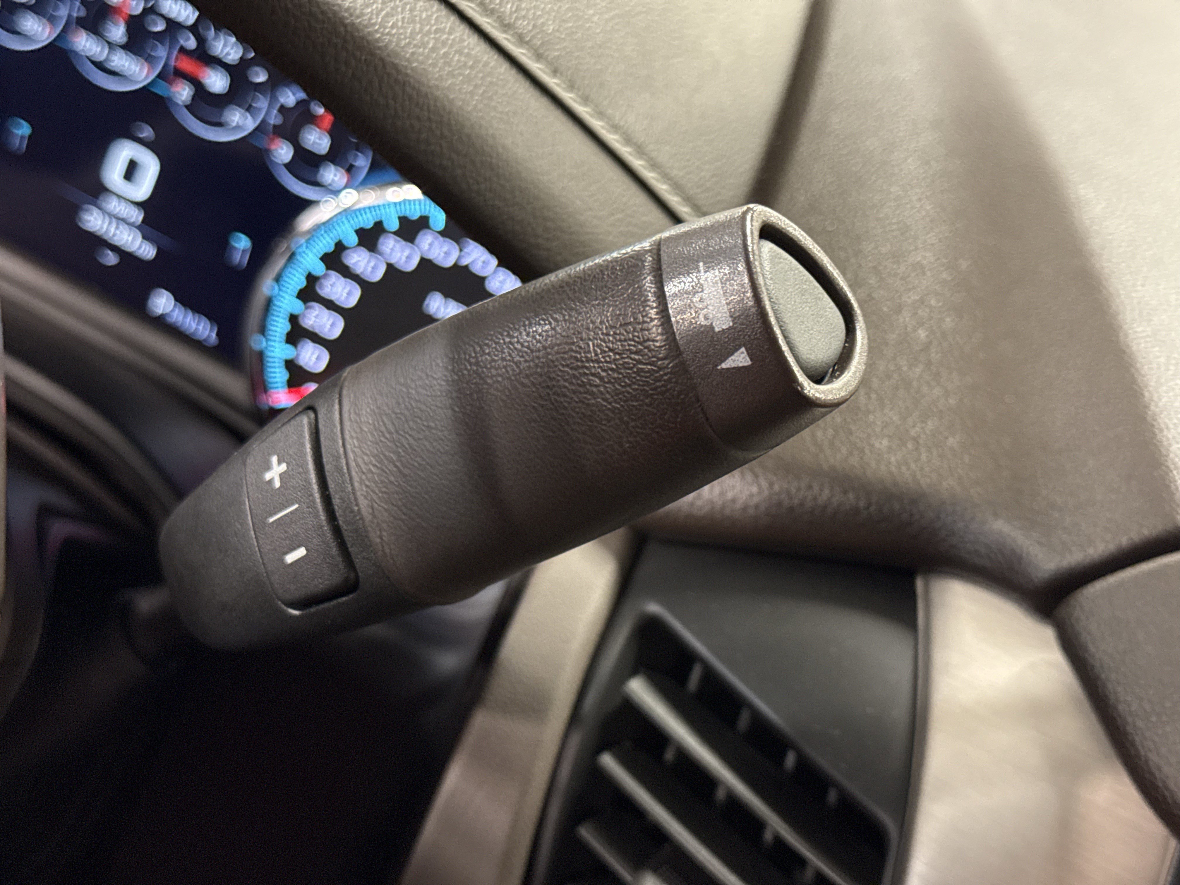 Used 2019 GMC Yukon XL Denali w/ Denali Ultimate Package image 32