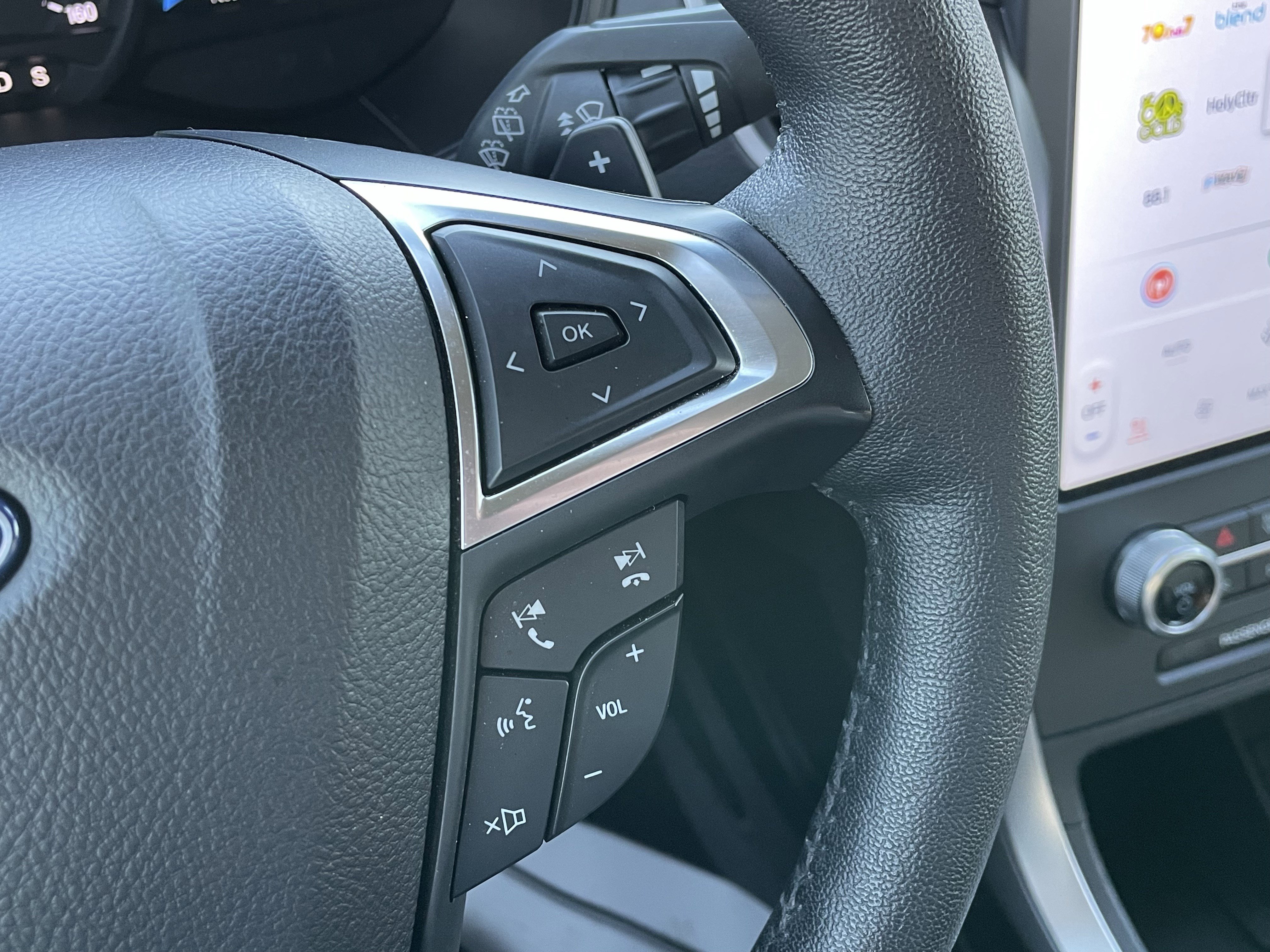 Certified 2022 Ford Edge SEL w/ Convenience Package image 20