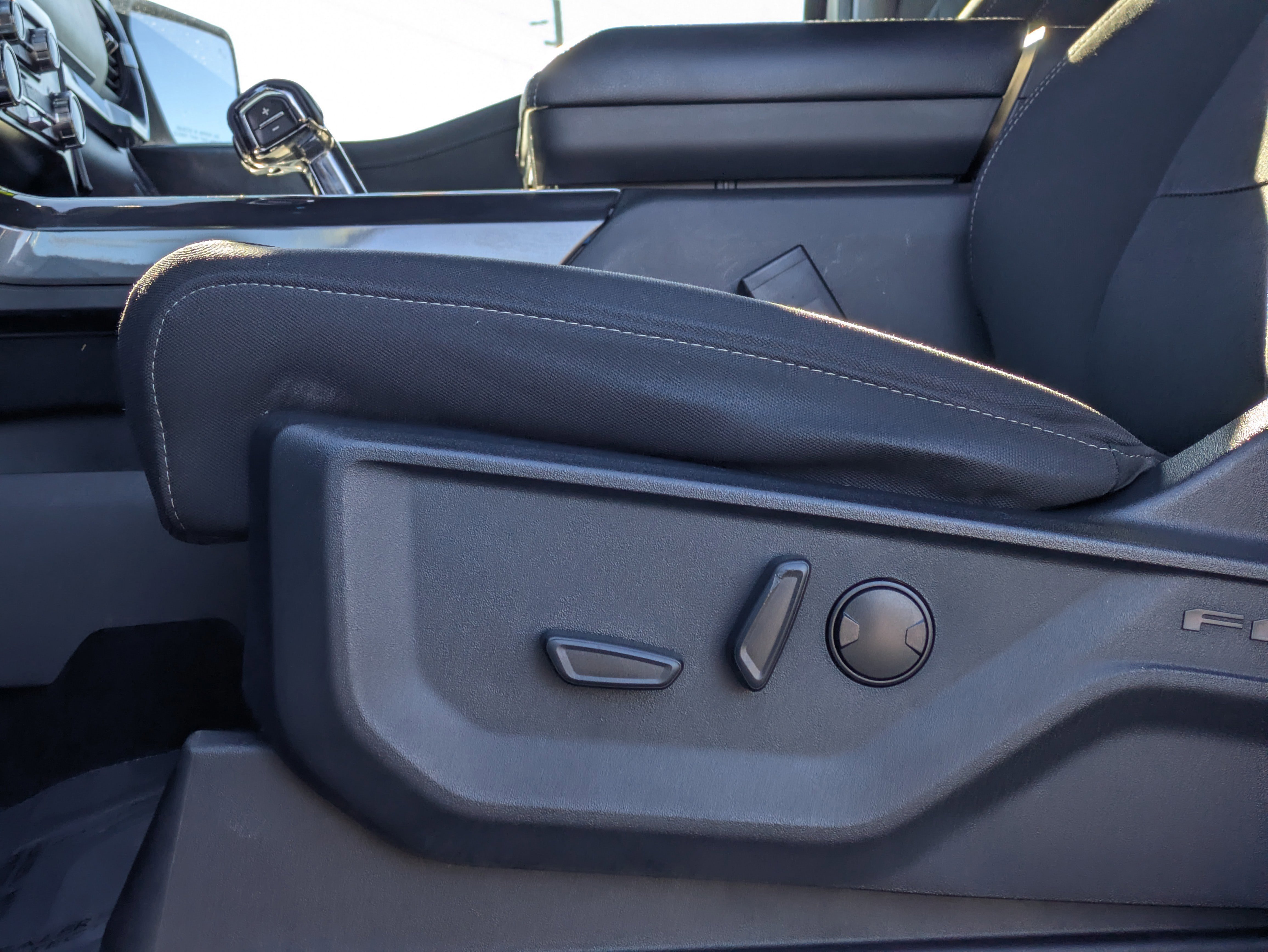 Certified 2023 Ford F150 XLT w/ Equipment Group 302A High image 23