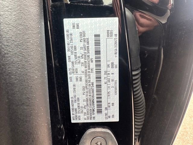 Certified 2025 Ford Escape ST-Line image 10