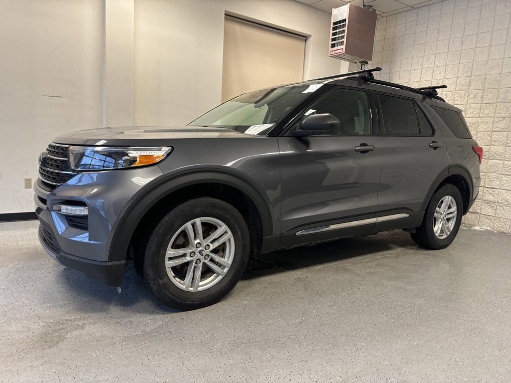 Certified 2022 Ford Explorer XLT w/ Equipment Group 202A image 34