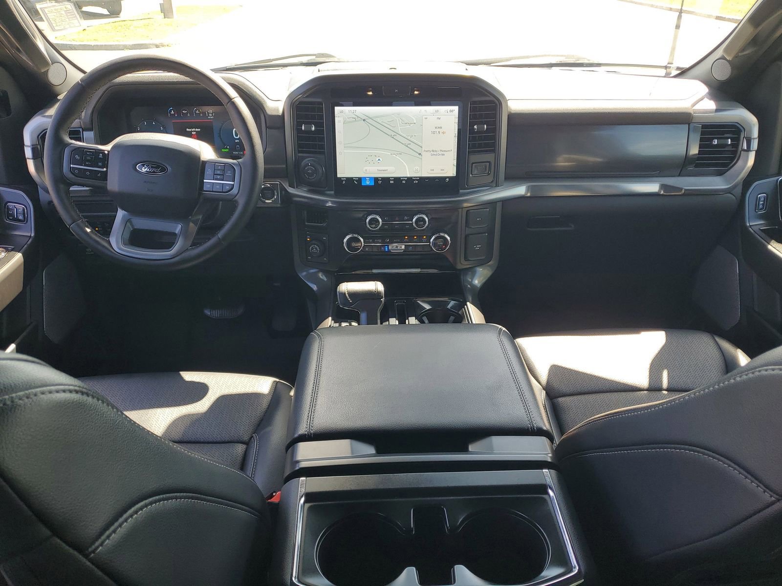 Certified 2025 Ford F150 Lariat w/ Equipment Group 501A Mid AWD/4WD image 13