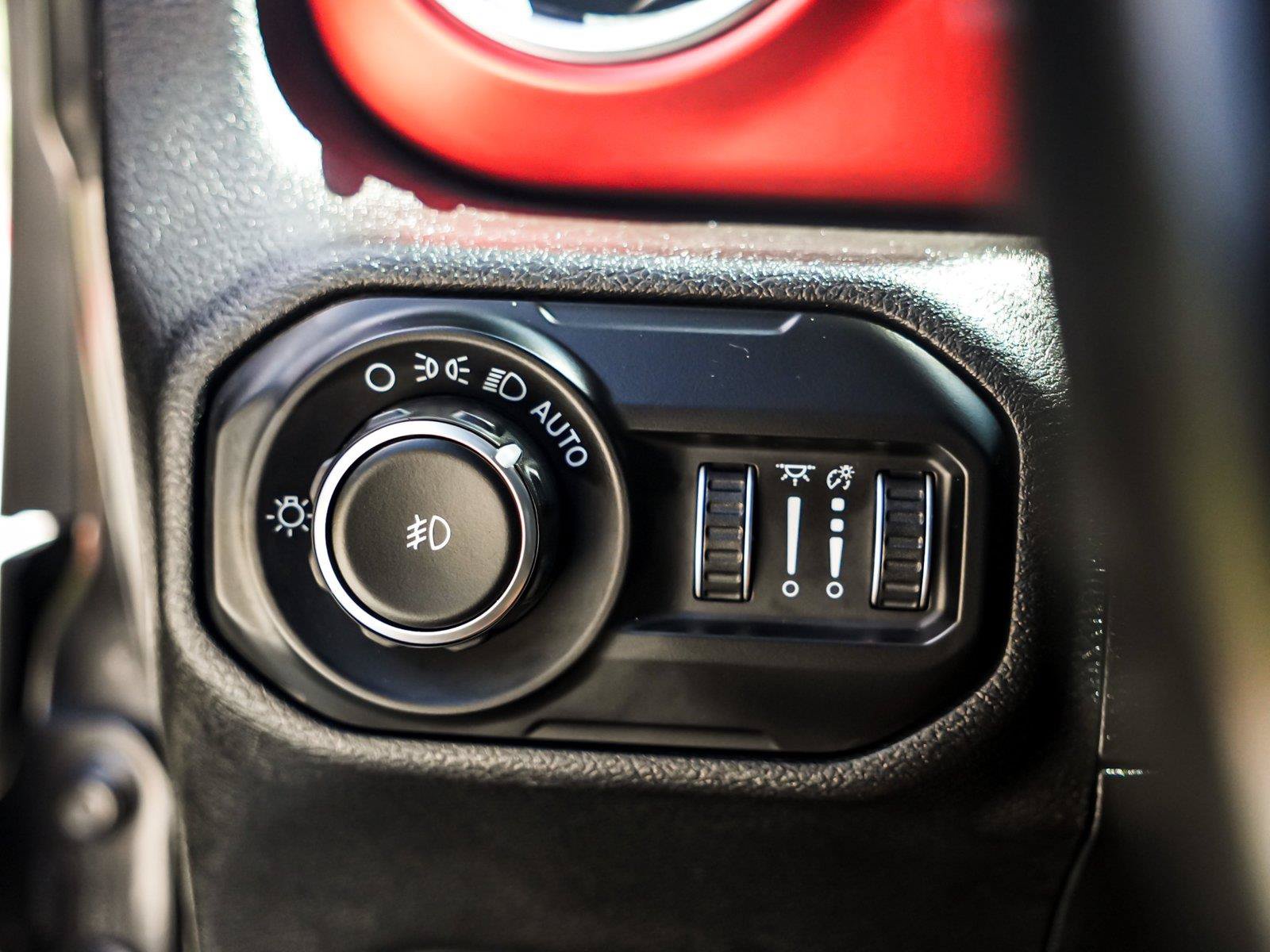 Used 2020 Jeep Wrangler Unlimited Rubicon AWD/4WD image 19