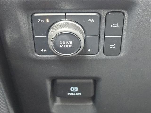 Certified 2025 Ford Expedition Max Platinum w/ Stealth Performance Package image 17