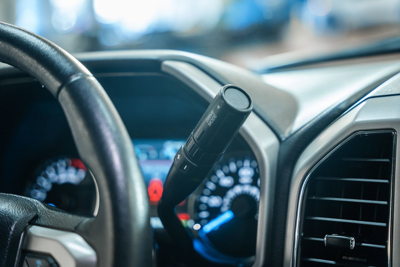 Certified 2020 Ford F150 Lariat image 39