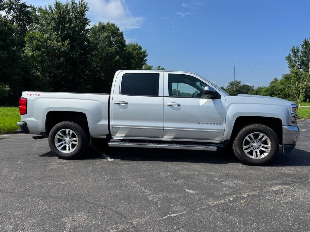Used 2017 Chevrolet Silverado 1500 LT w/ All Star Edition AWD/4WD image 5