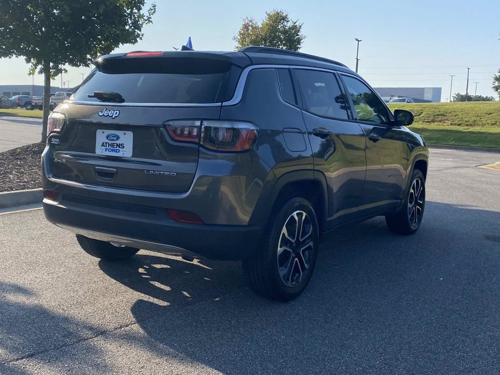 Used 2024 Jeep Compass Limited AWD/4WD image 3
