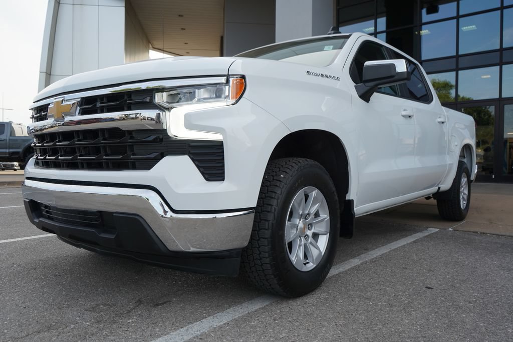 Used 2025 Chevrolet Silverado 1500 LT RWD image 5