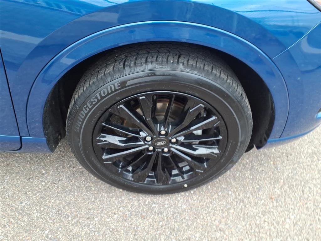 Certified 2023 Ford Escape ST-Line Elite image 6