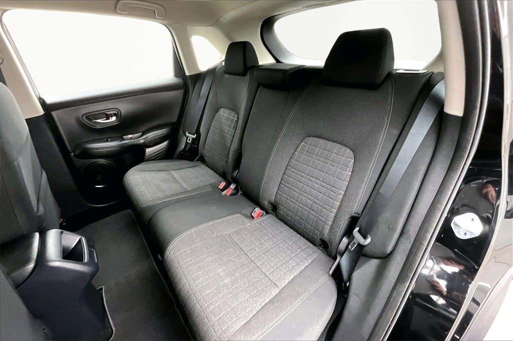 Used 2025 Honda HR-V LX image 26