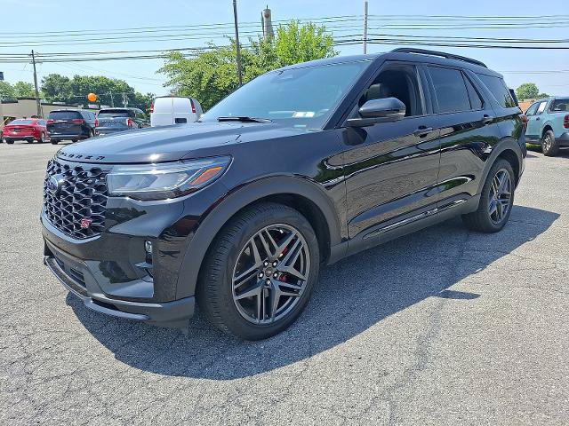 Certified 2025 Ford Explorer ST w/ Sun And Sound Package AWD/4WD image 3