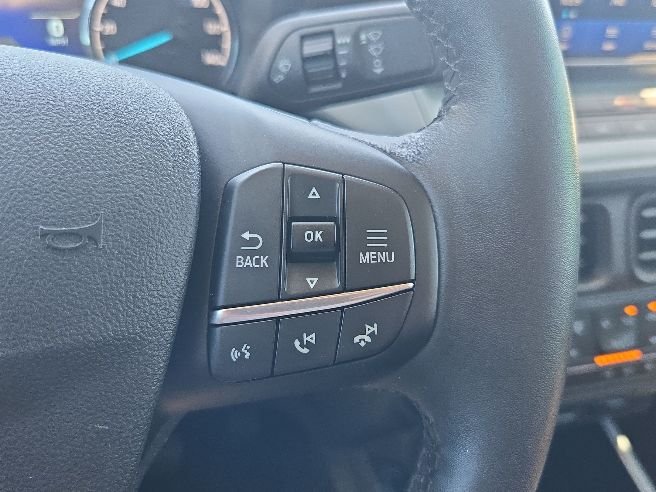 Certified 2024 Ford Maverick Lariat w/ 4K Tow Package AWD/4WD image 36