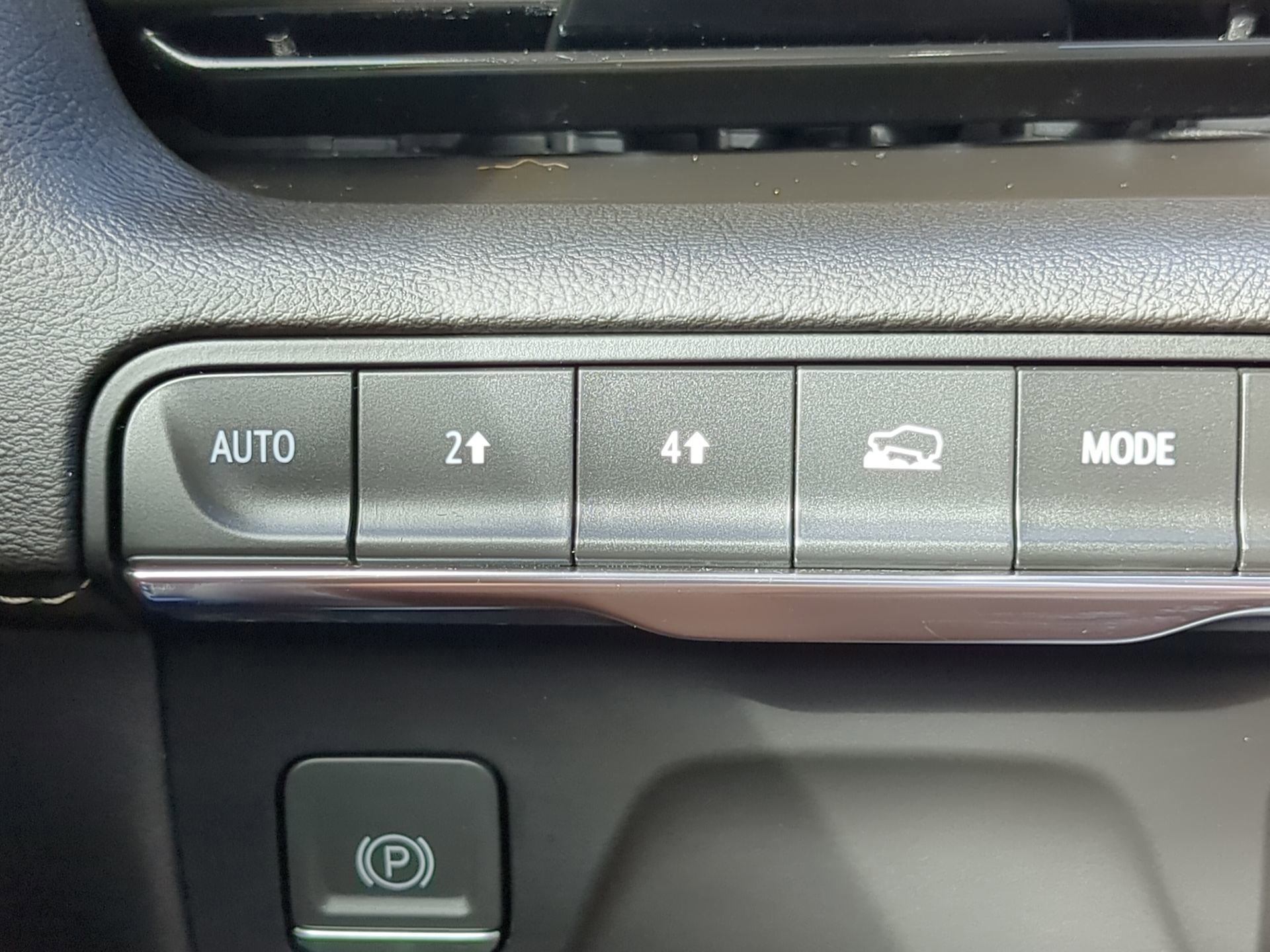 Used 2023 Cadillac Escalade Premium Luxury image 56