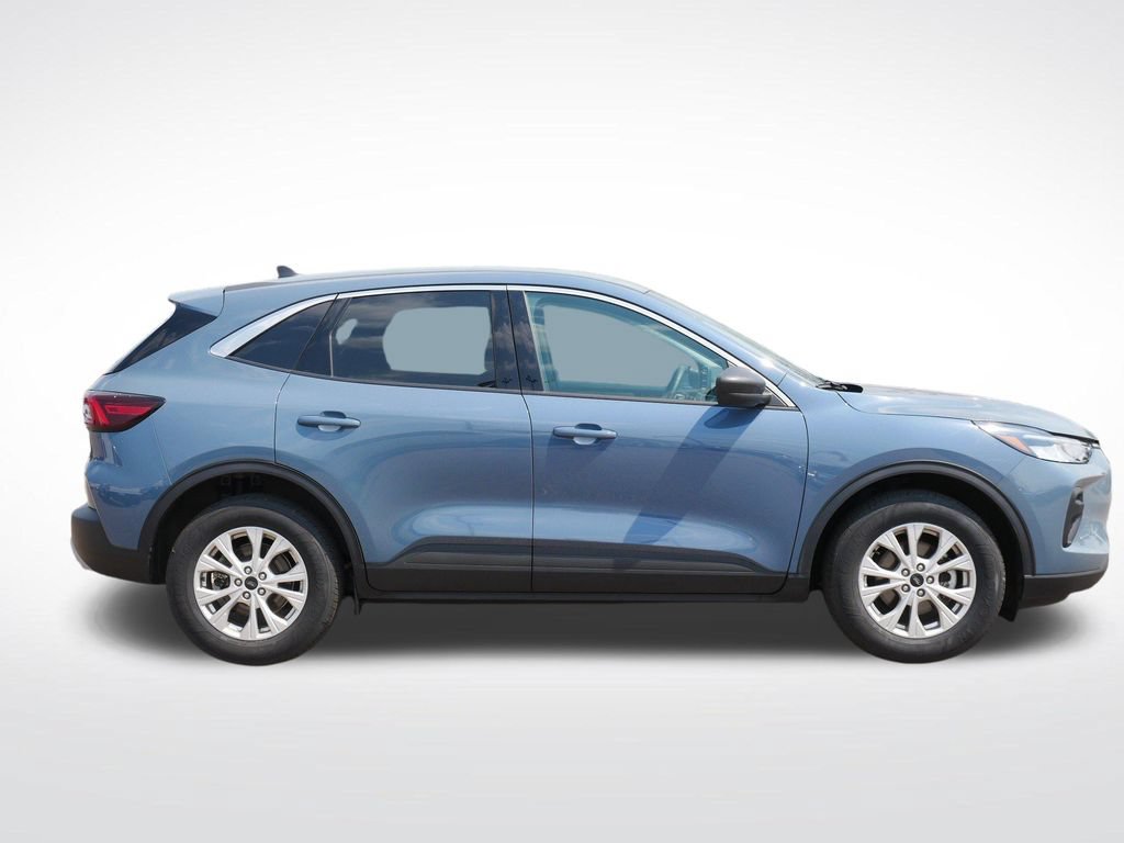 Certified 2024 Ford Escape Active AWD/4WD image 2