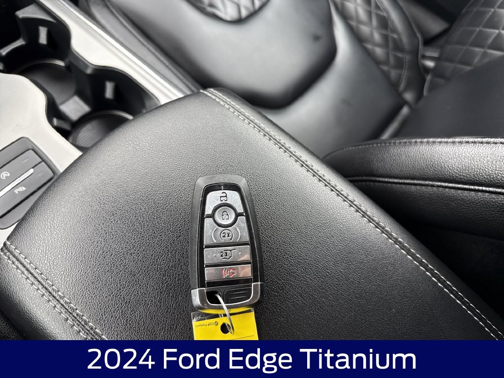 Certified 2024 Ford Edge Titanium AWD/4WD image 27