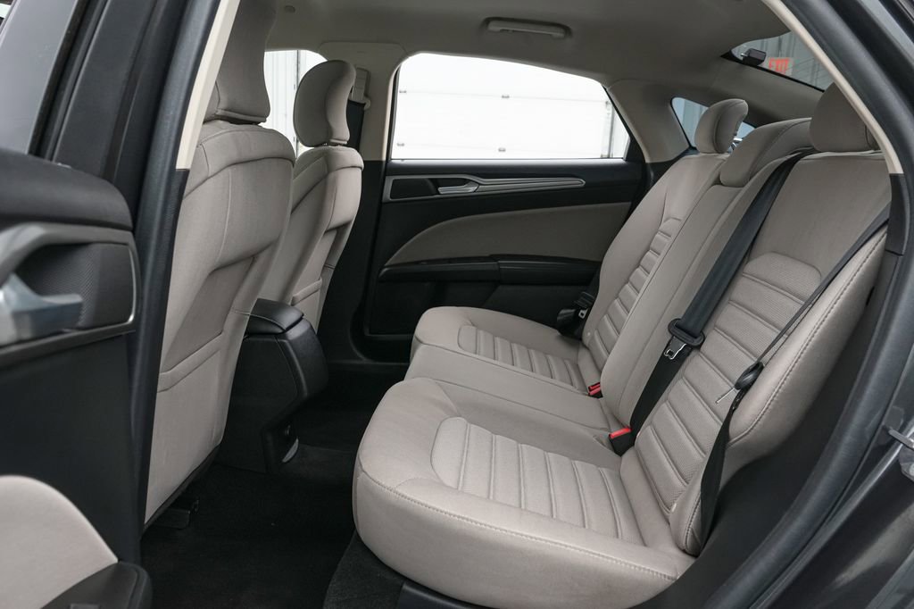 Certified 2018 Ford Fusion S FWD image 18