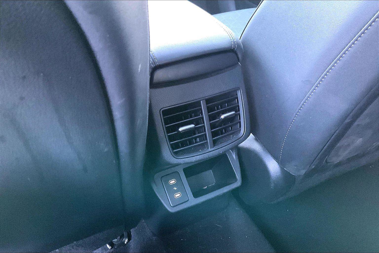 Used 2024 Kia Seltos SX w/ SX Sunroof Package image 23