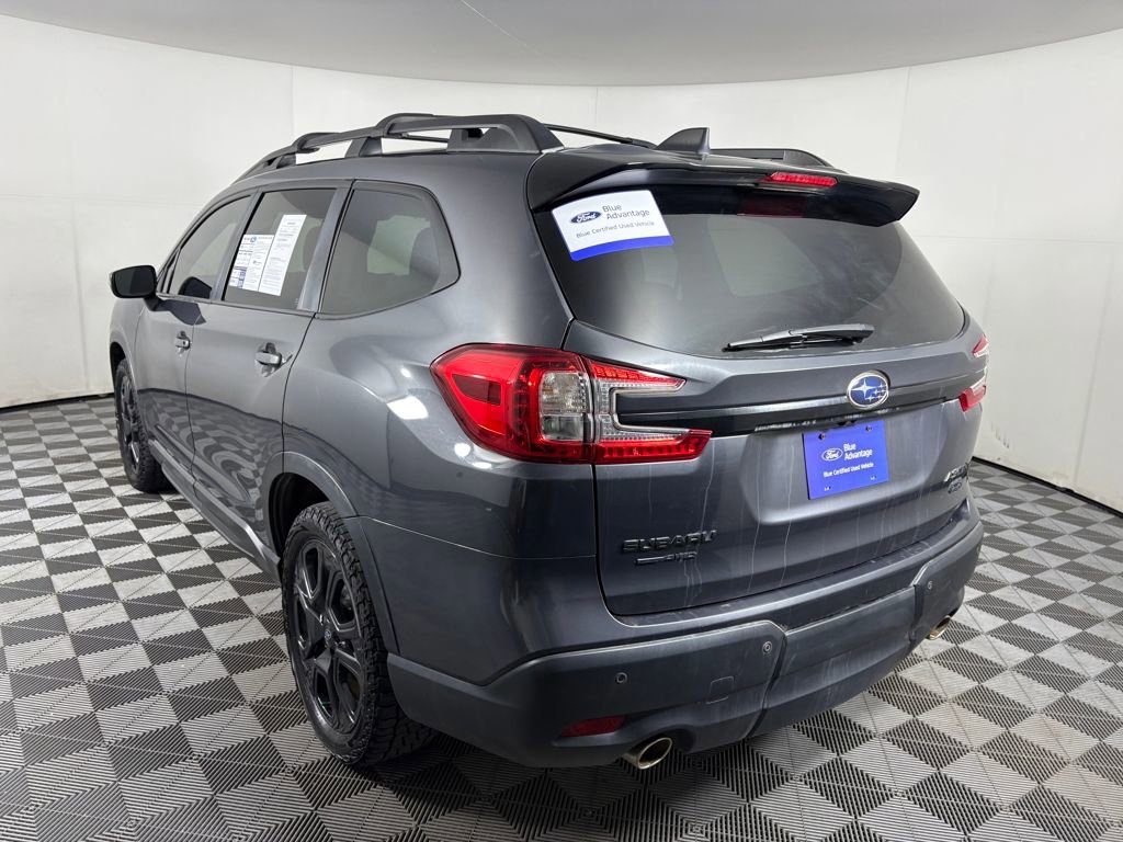 Used 2023 Subaru Ascent Onyx Edition image 3