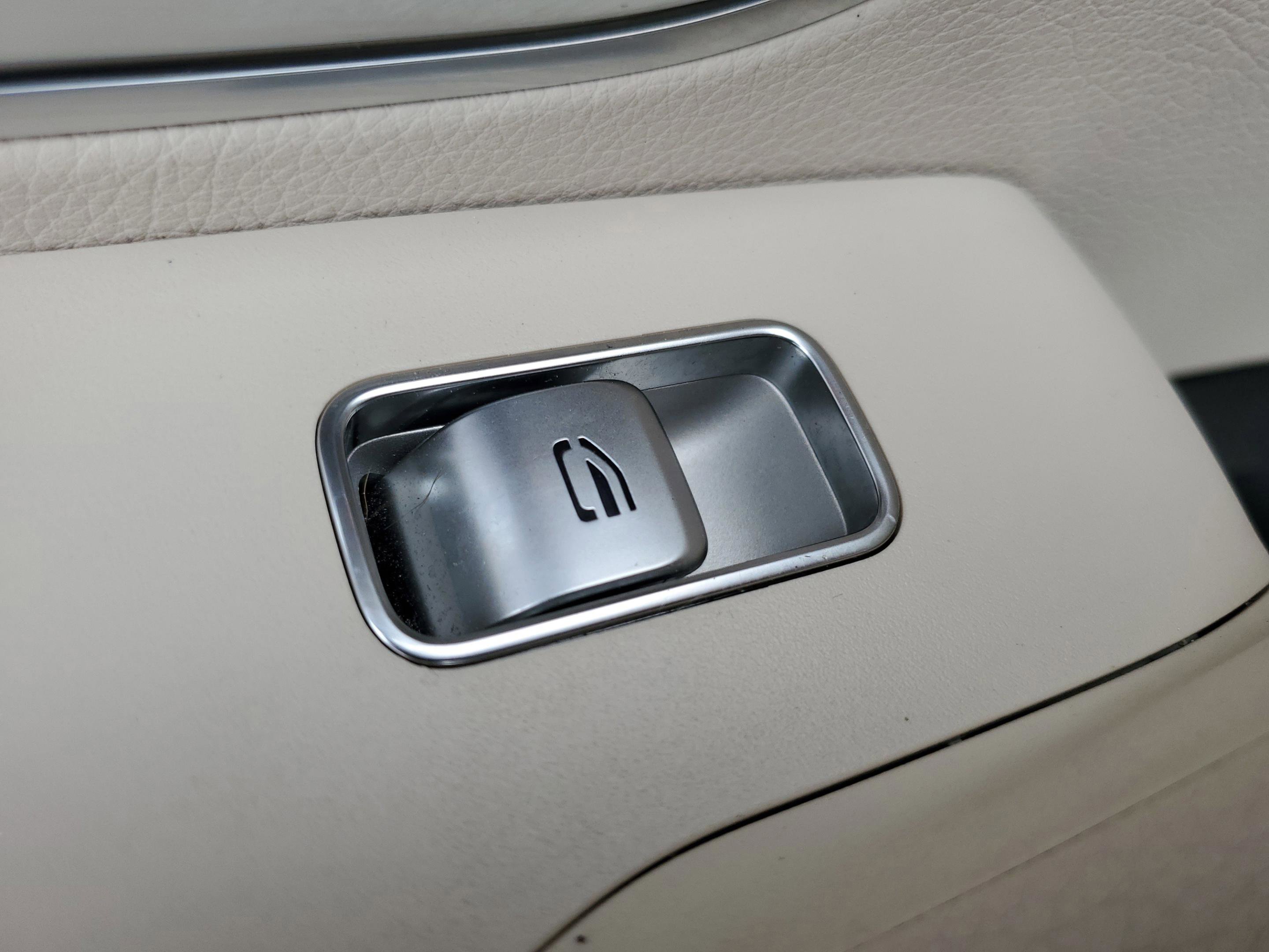 Used 2022 Mercedes-Benz GLE 350 4MATIC image 35