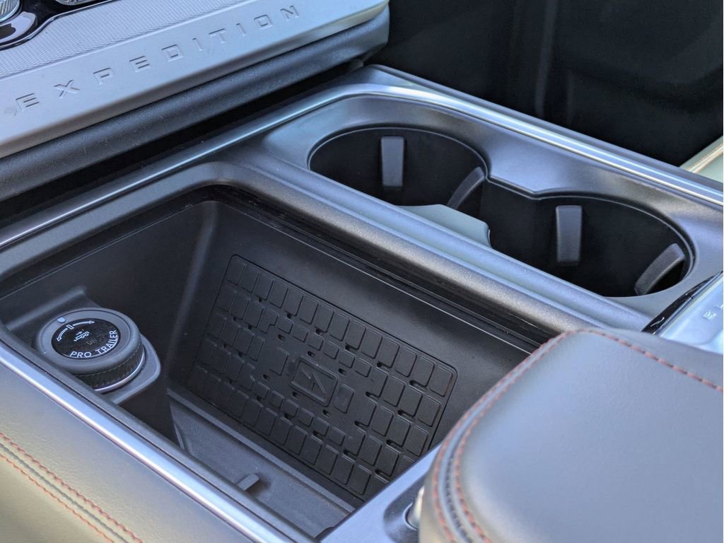 Certified 2025 Ford Expedition Active RWD image 16