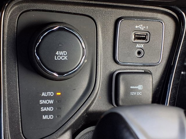 Used 2019 Jeep Compass Limited image 10