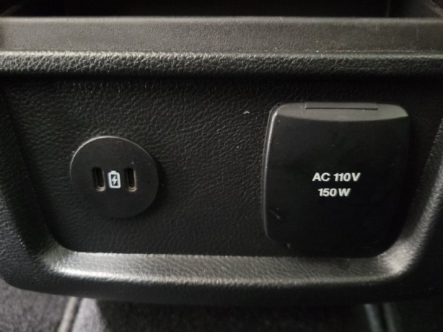 Certified 2024 Ford Edge Titanium AWD/4WD image 16