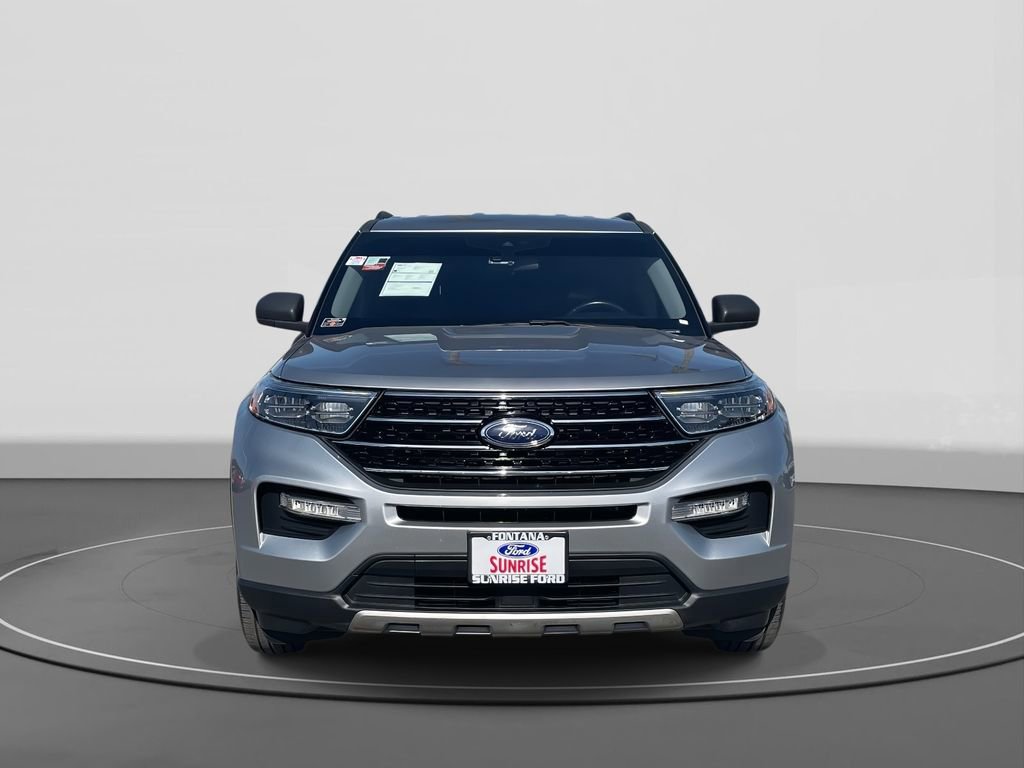 Certified 2021 Ford Explorer XLT w/ Equipment Group 202A image 6