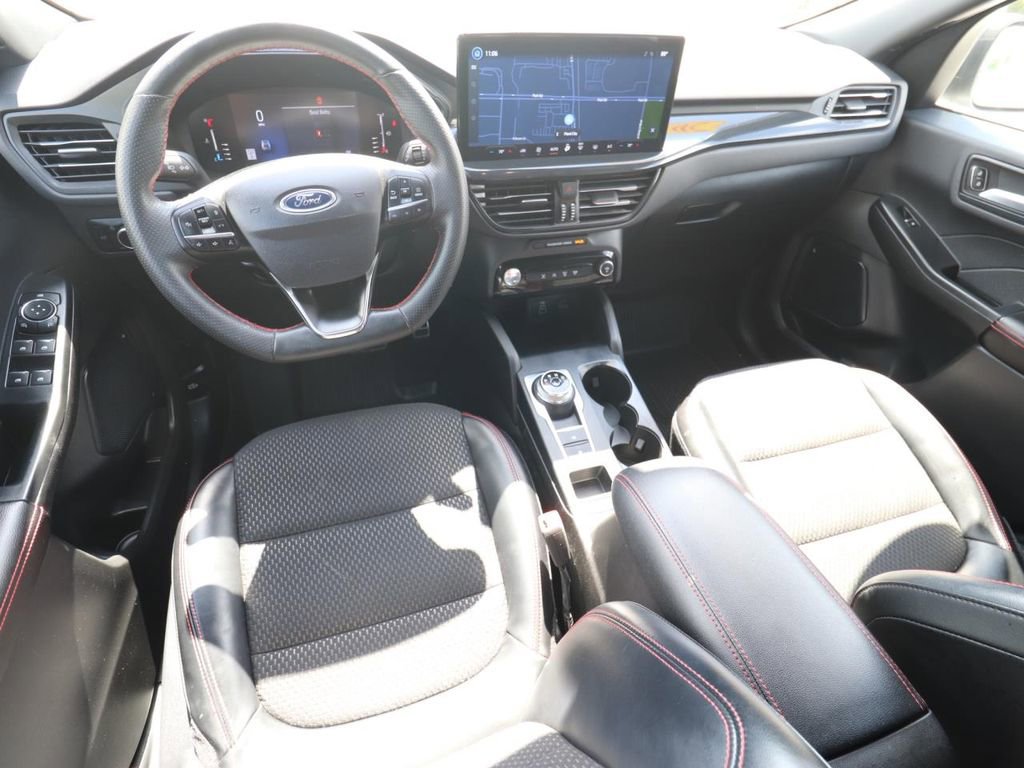 Certified 2024 Ford Escape ST-Line w/ Tech Pack #1 FWD image 6