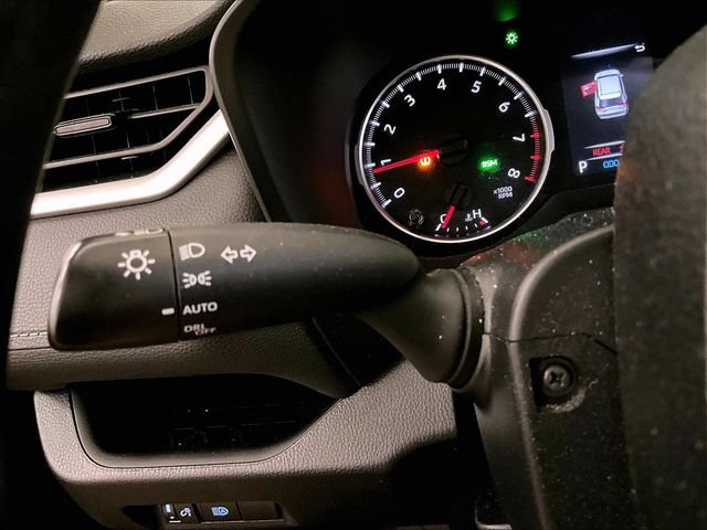 Used 2022 Toyota RAV4 XLE AWD/4WD image 30