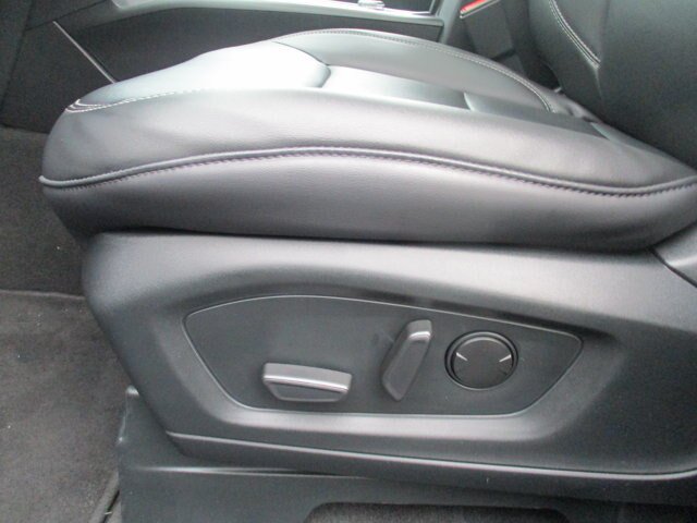 Certified 2023 Ford Explorer XLT w/ Equipment Group 202A AWD/4WD image 29