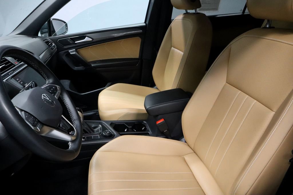 Used 2022 Volkswagen Tiguan SE image 23