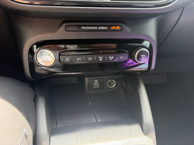 Certified 2024 Ford Escape ST-Line Elite w/ Premium Technology Package AWD/4WD image 17