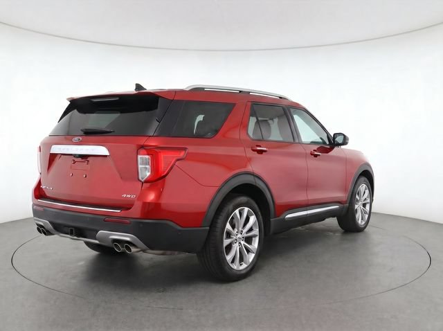 Certified 2023 Ford Explorer Platinum w/ Technology Package AWD/4WD image 4