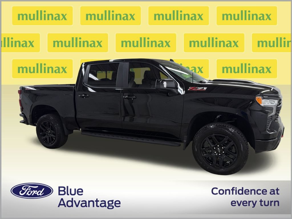 Used 2026 Chevrolet Silverado 1500 LT Trail Boss w/ Safety Package AWD/4WD image 2