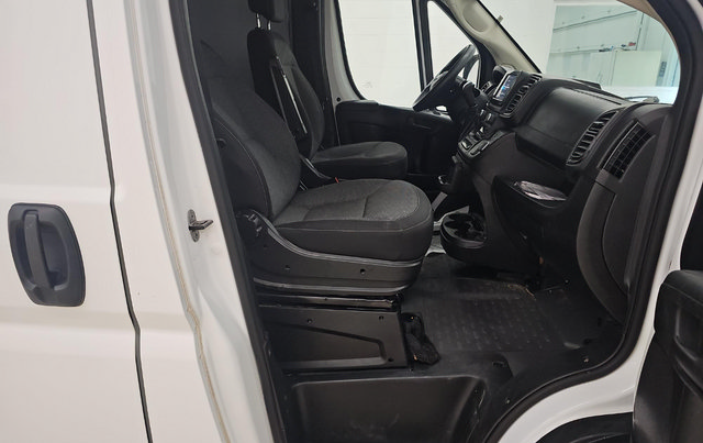 Used 2024 RAM ProMaster 2500 w/ Convenience Group FWD image 6