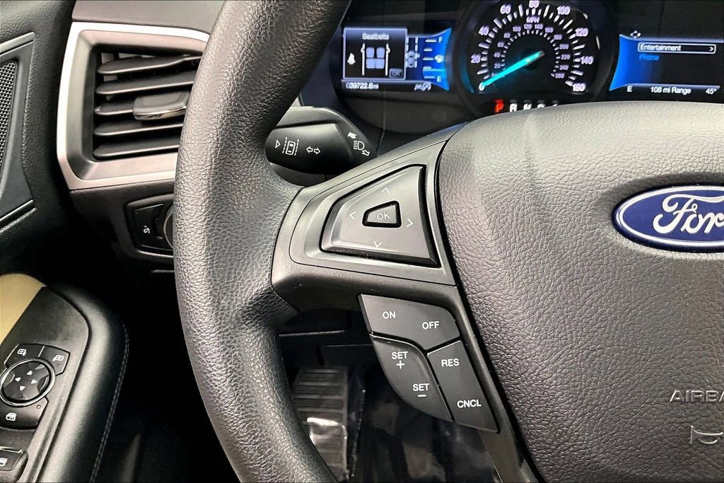 Certified 2024 Ford Edge SE image 18