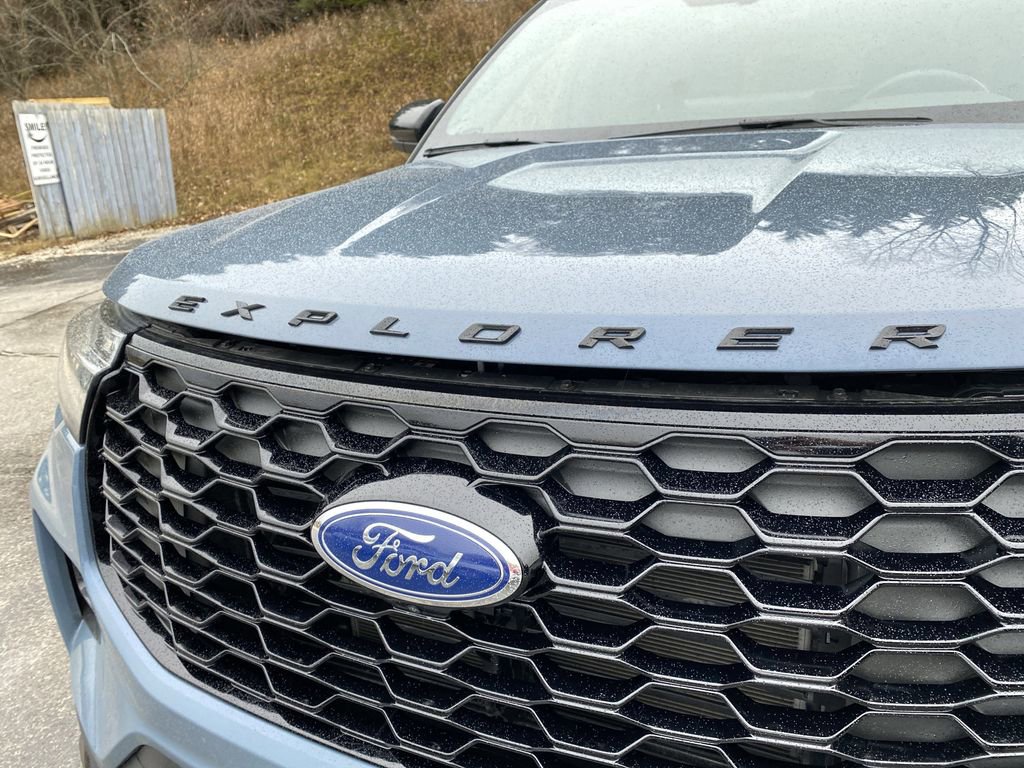 Certified 2025 Ford Explorer ST-Line w/ Premium Package image 53