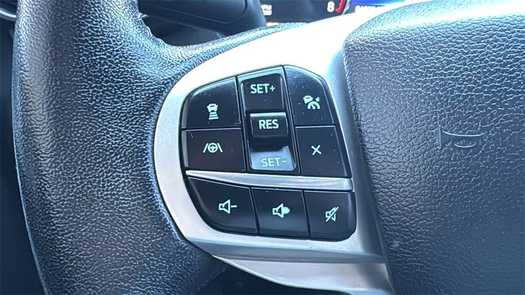 Certified 2021 Ford Explorer XLT w/ Equipment Group 202A image 12