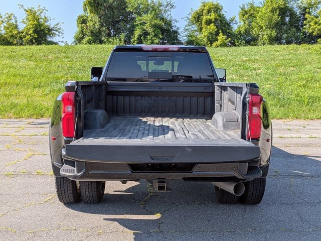Used 2024 Chevrolet Silverado 3500 High Country w/ Technology Package AWD/4WD image 6