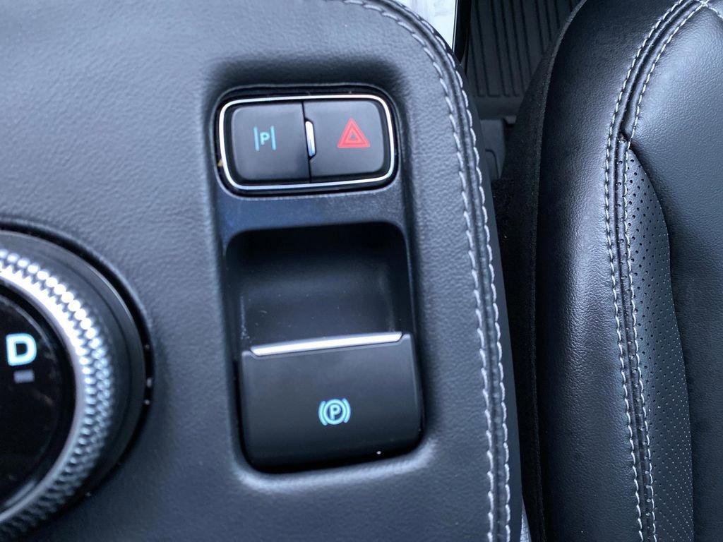 Certified 2022 Ford Mustang Mach-E Premium image 31