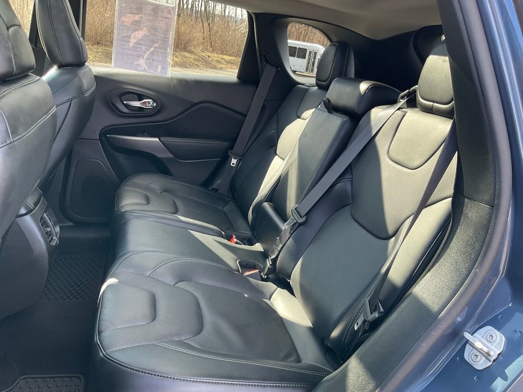 Used 2021 Jeep Cherokee Limited image 21