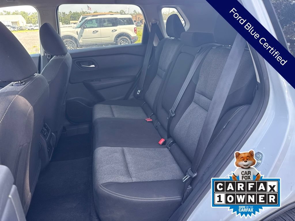 Used 2025 Nissan Rogue SV AWD/4WD image 16