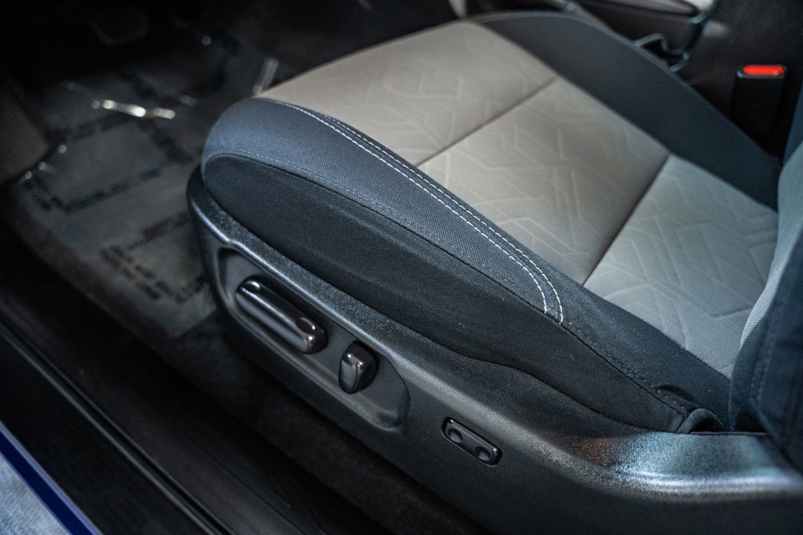 Used 2022 Toyota Tacoma TRD Sport image 40