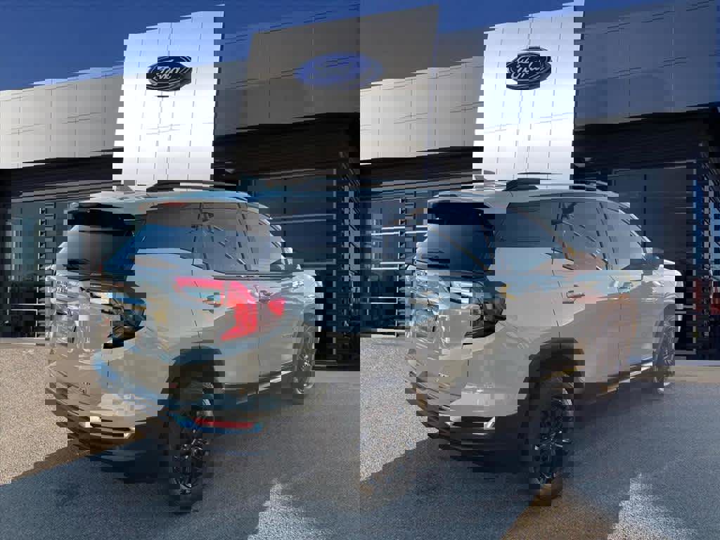 Used 2022 GMC Terrain AT4 w/ Infotainment Package II image 2