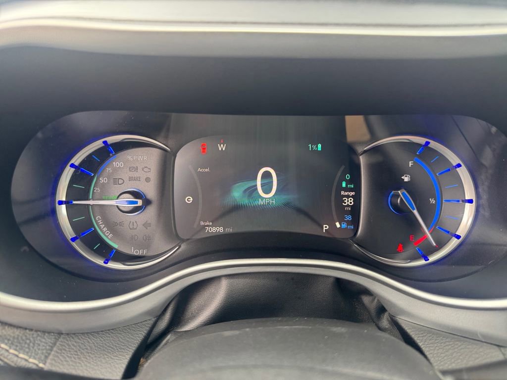 Used 2022 Chrysler Pacifica Touring-L w/ S Appearance Package image 25