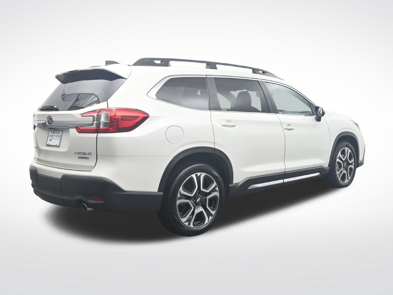 Used 2023 Subaru Ascent Limited AWD/4WD image 6