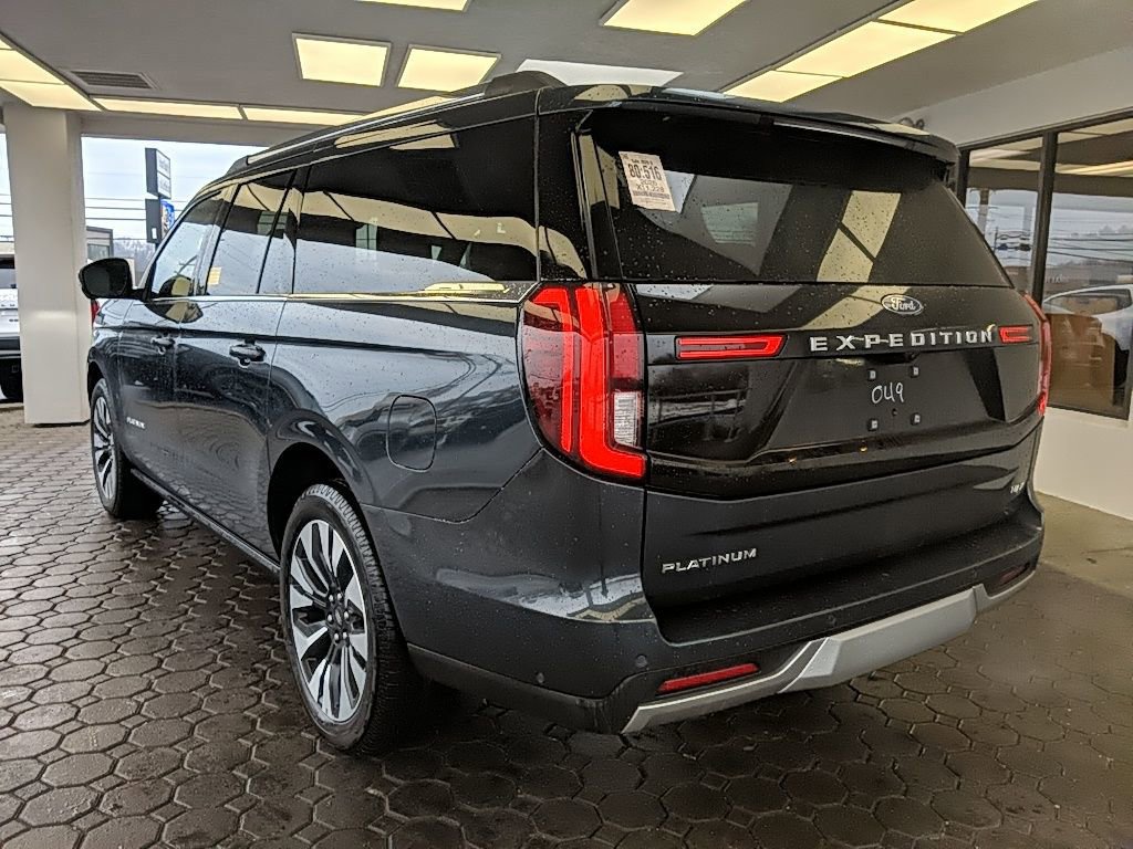 Certified 2025 Ford Expedition Max Platinum w/ Driver's Package image 9