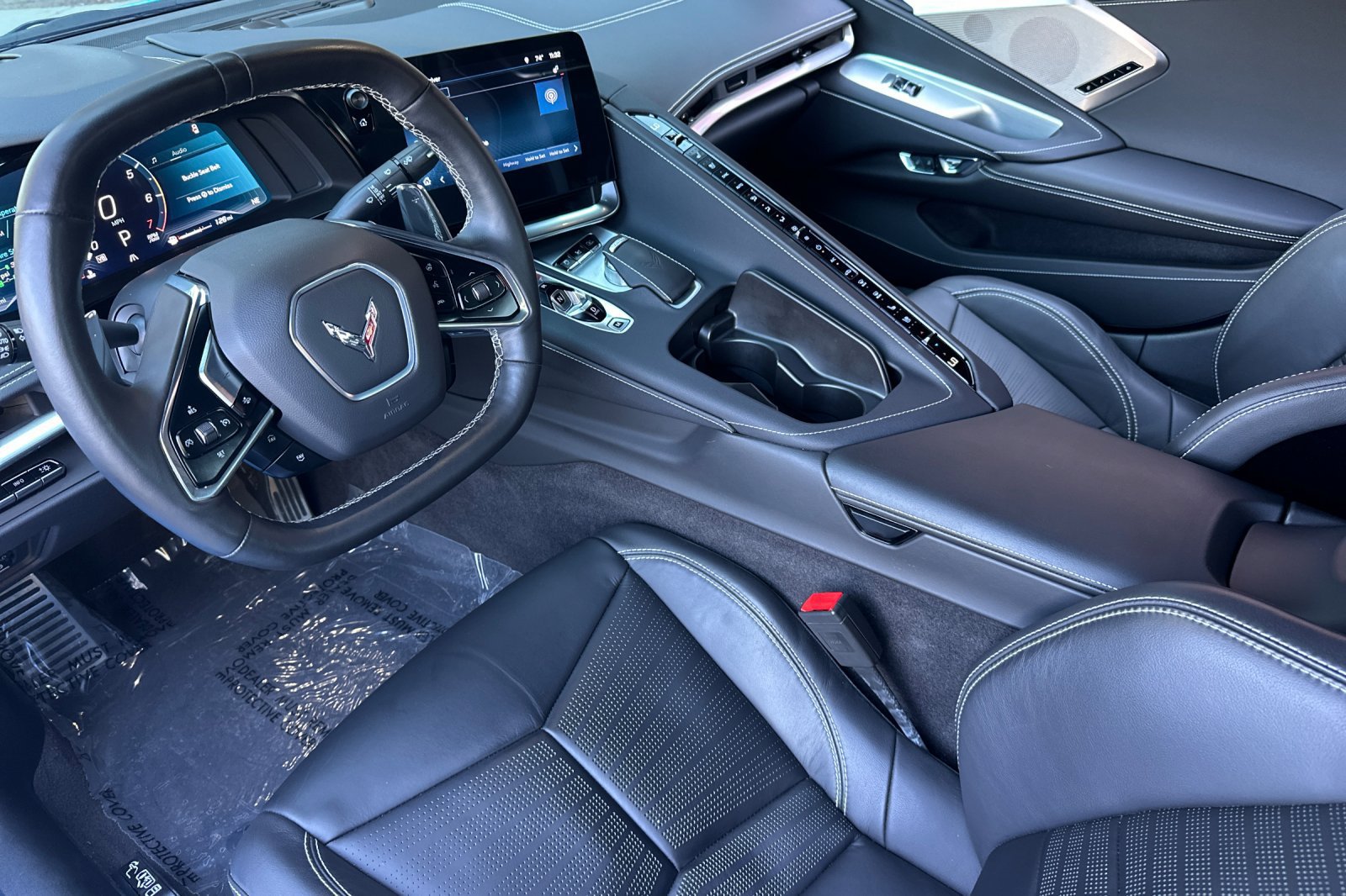 Used 2024 Chevrolet Corvette Stingray Preferred Cpe w/ Z51 Performance Package RWD image 14