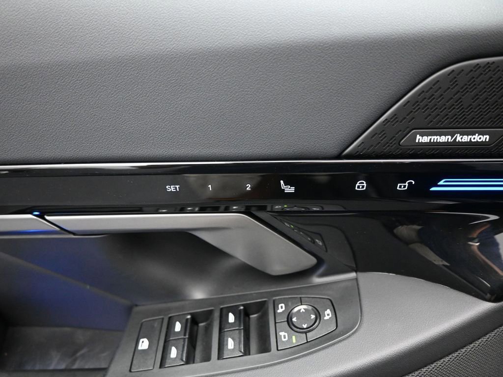 Used 2025 BMW 530i image 39